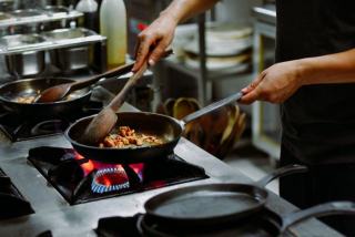 Choisir un prestataire cuisine professionnelle : critères cles